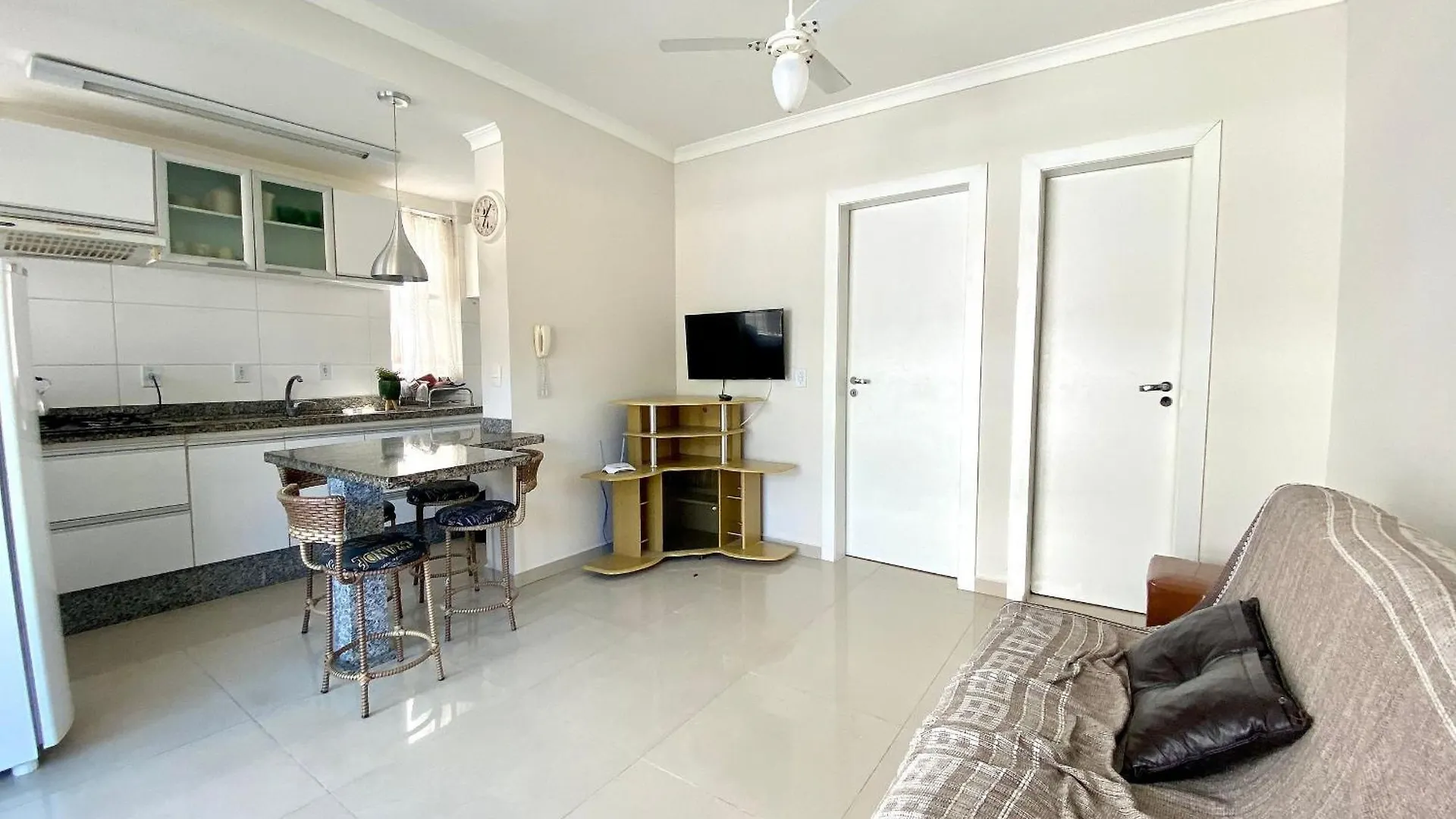 Loft Em Bombas - Excelente Localizacao - 1 Dorm 3 Pessoas Apartment Bombinhas